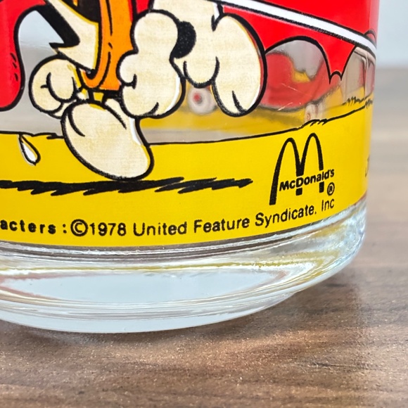 VINTAGE GARFIELD & ODIE Coffee Cup SKATEBOARD Friends 1978 McDonalds Glass Mug - Picture 4 of 7